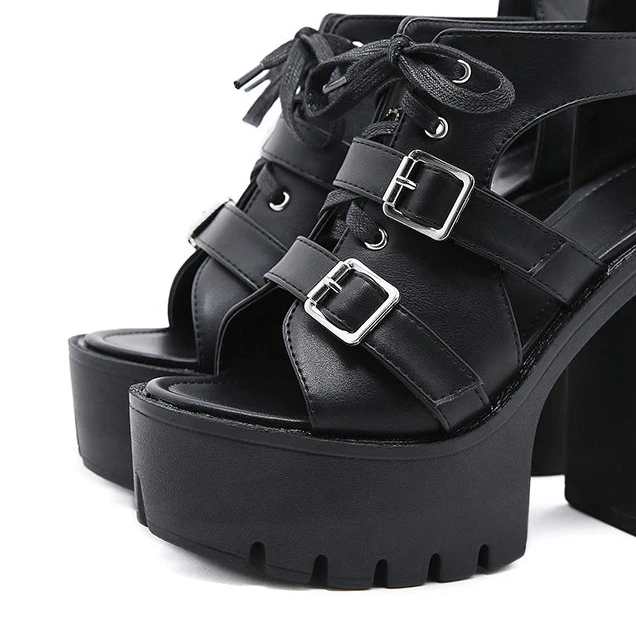 Obsidian Goth Platforms – Sandali donna punk con tacco estremo