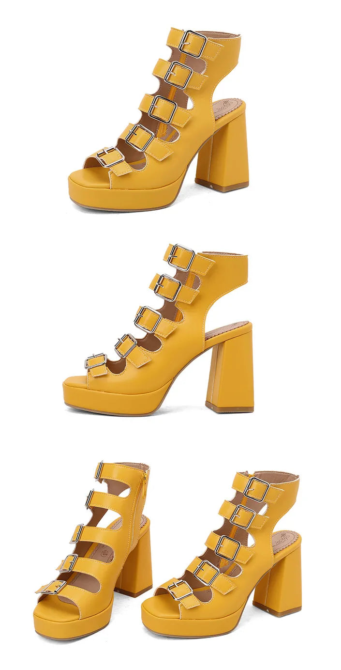 Maverick Buckle Heels – Sandali gladiator con tacco largo e fibbie