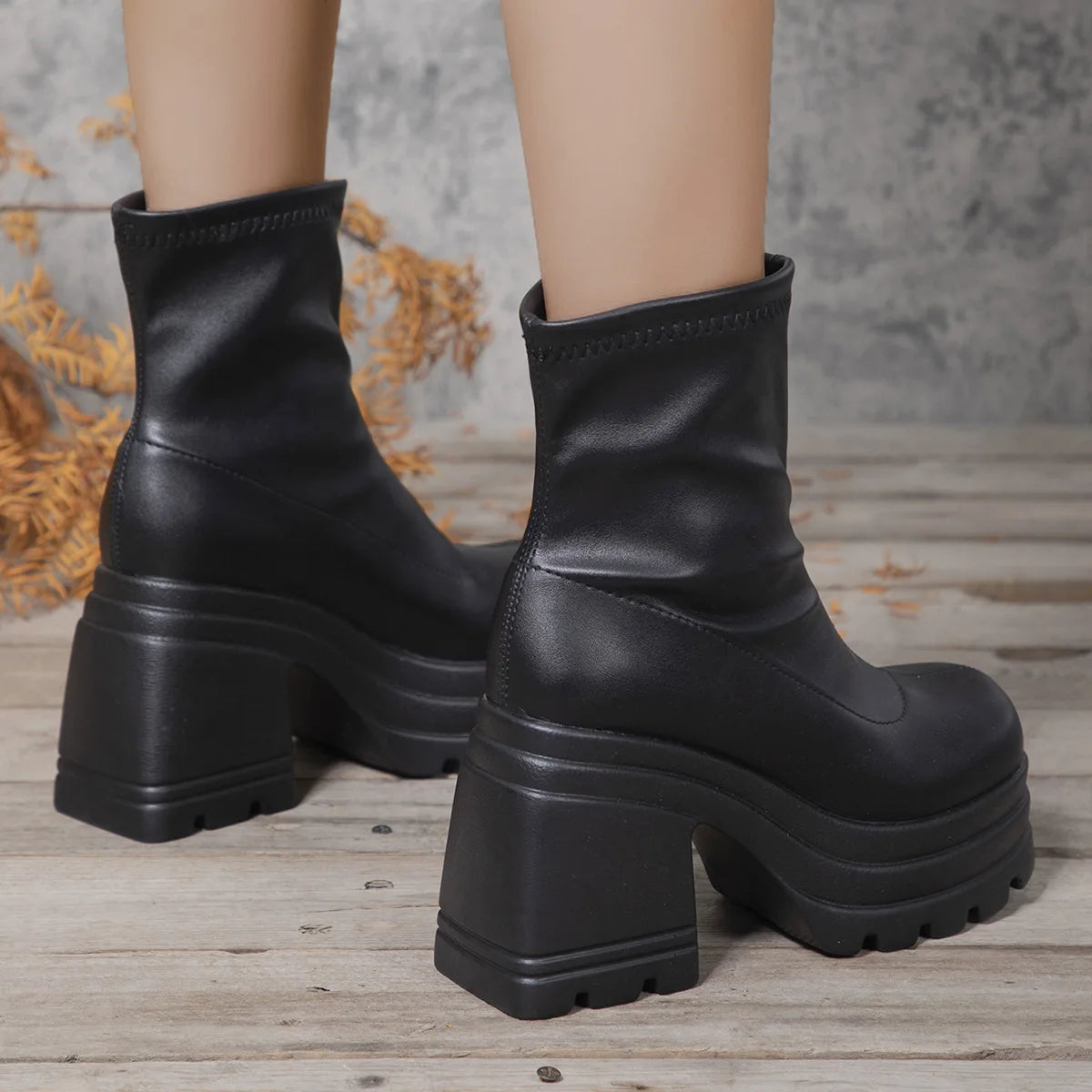 Gravity Square Platform Boots – Stivaletti donna con tacco alto e punta quadrata