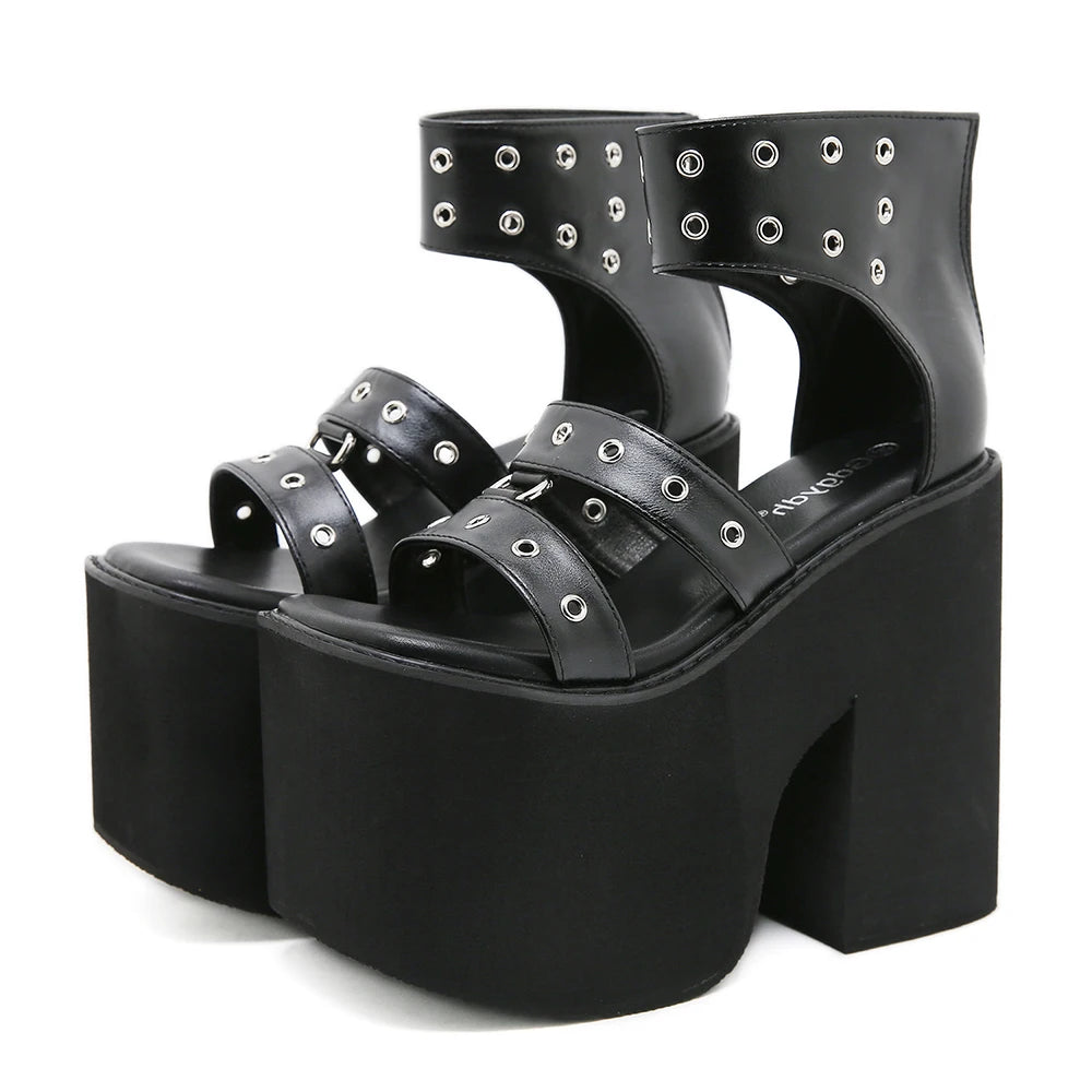Shadow Gothic Wedges – Sandali platform punk con borchie