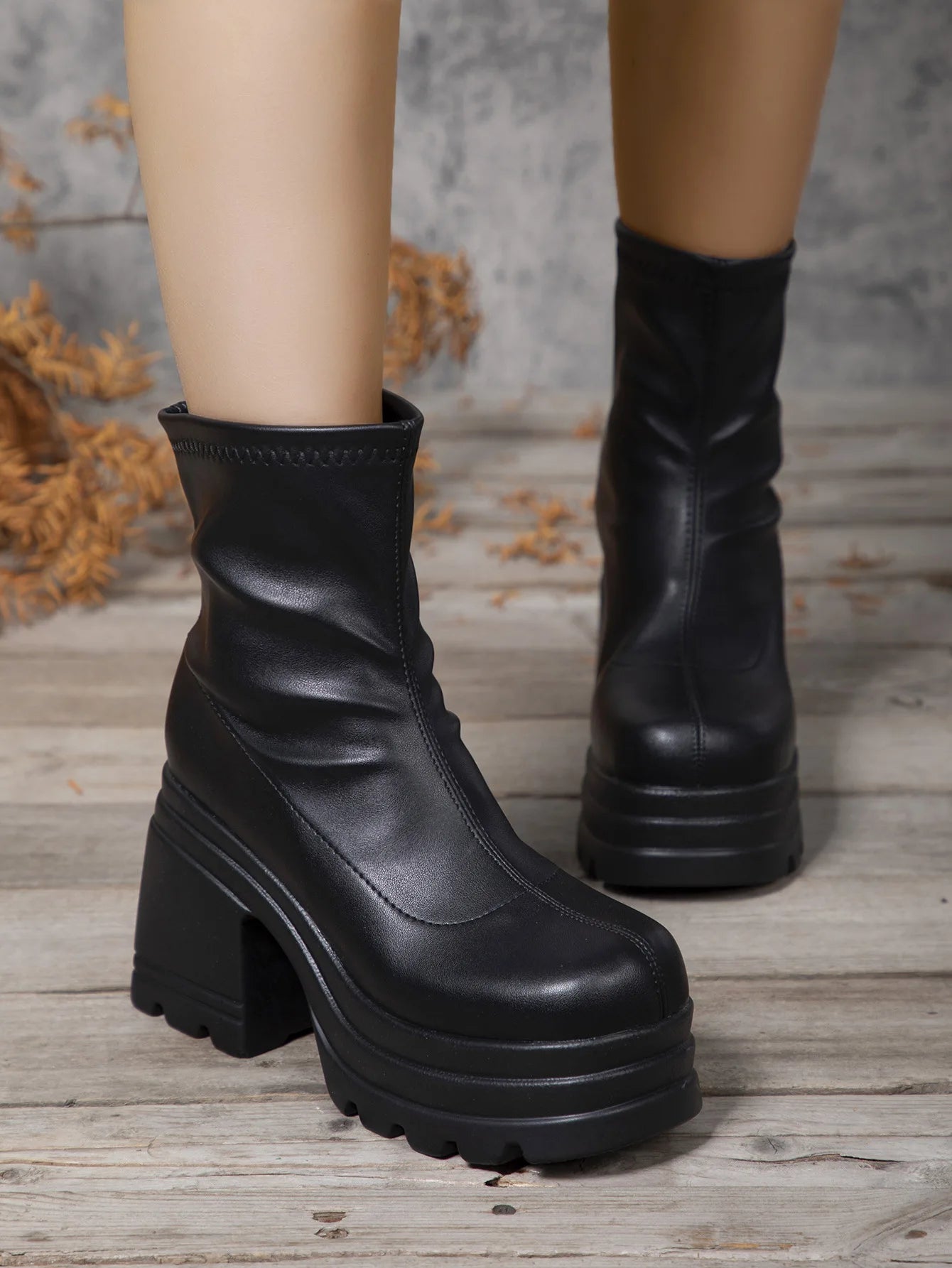 Gravity Square Platform Boots – Stivaletti donna con tacco alto e punta quadrata