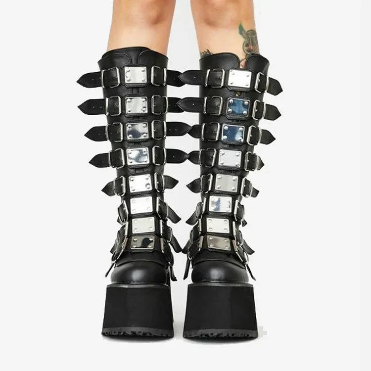 Valkyrie Buckle Platform Boots – Stivali alti donna gothic con fibbie
